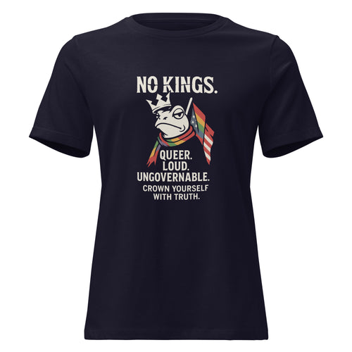 Damen T‑Shirt mit queerem Frosch‑Motiv und Slogans NO KINGS, QUEER, LOUD, UNGOVERNABLE

