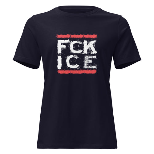 FCK ICE T‑Shirt für Frauen, Navy Shirt mit rotem Backstein‑Print und weißem distressed Schriftzug

