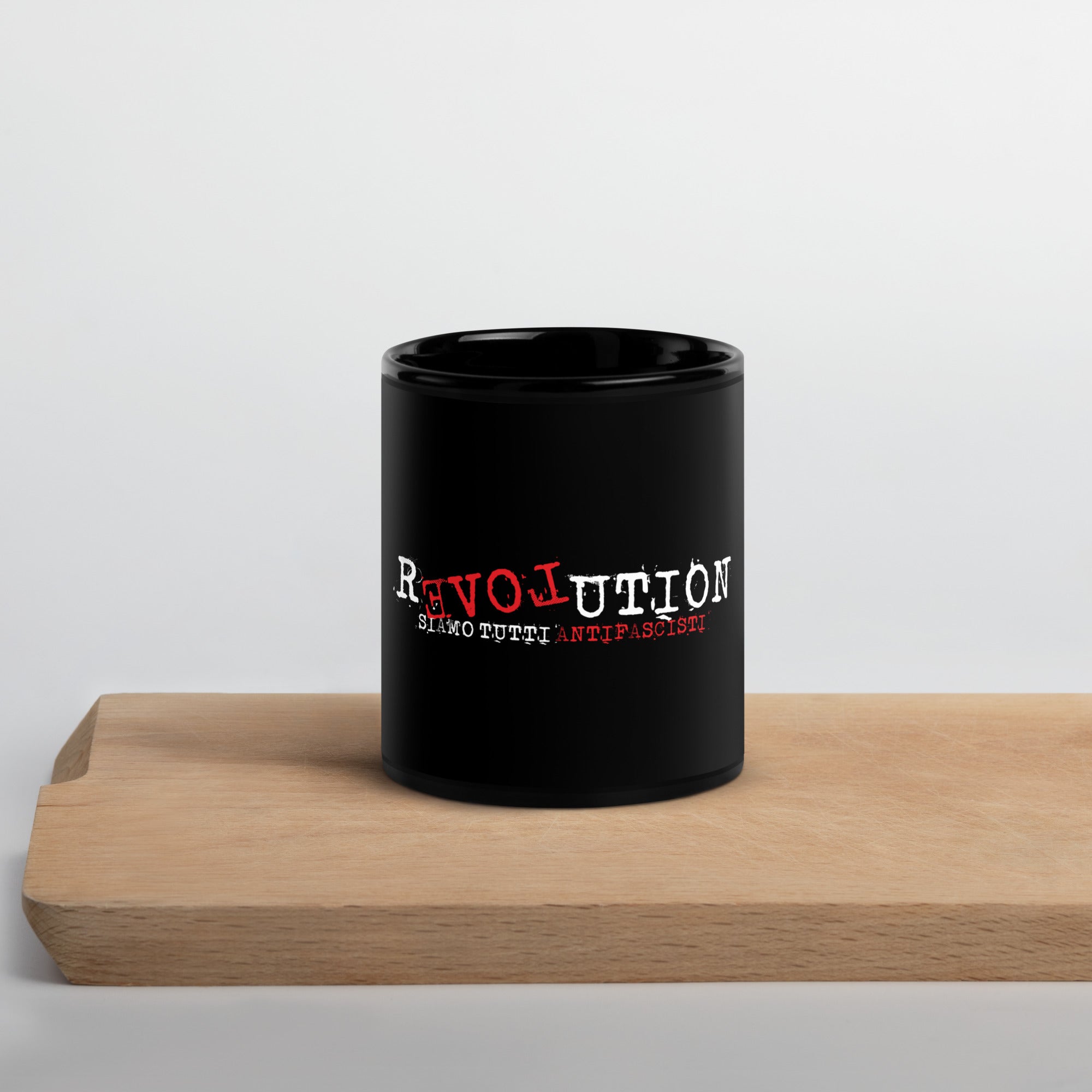 REVOLUTION‑Artwork mit hervorgehobenem LOVE und Schriftzug Siamo tutti antifascisti