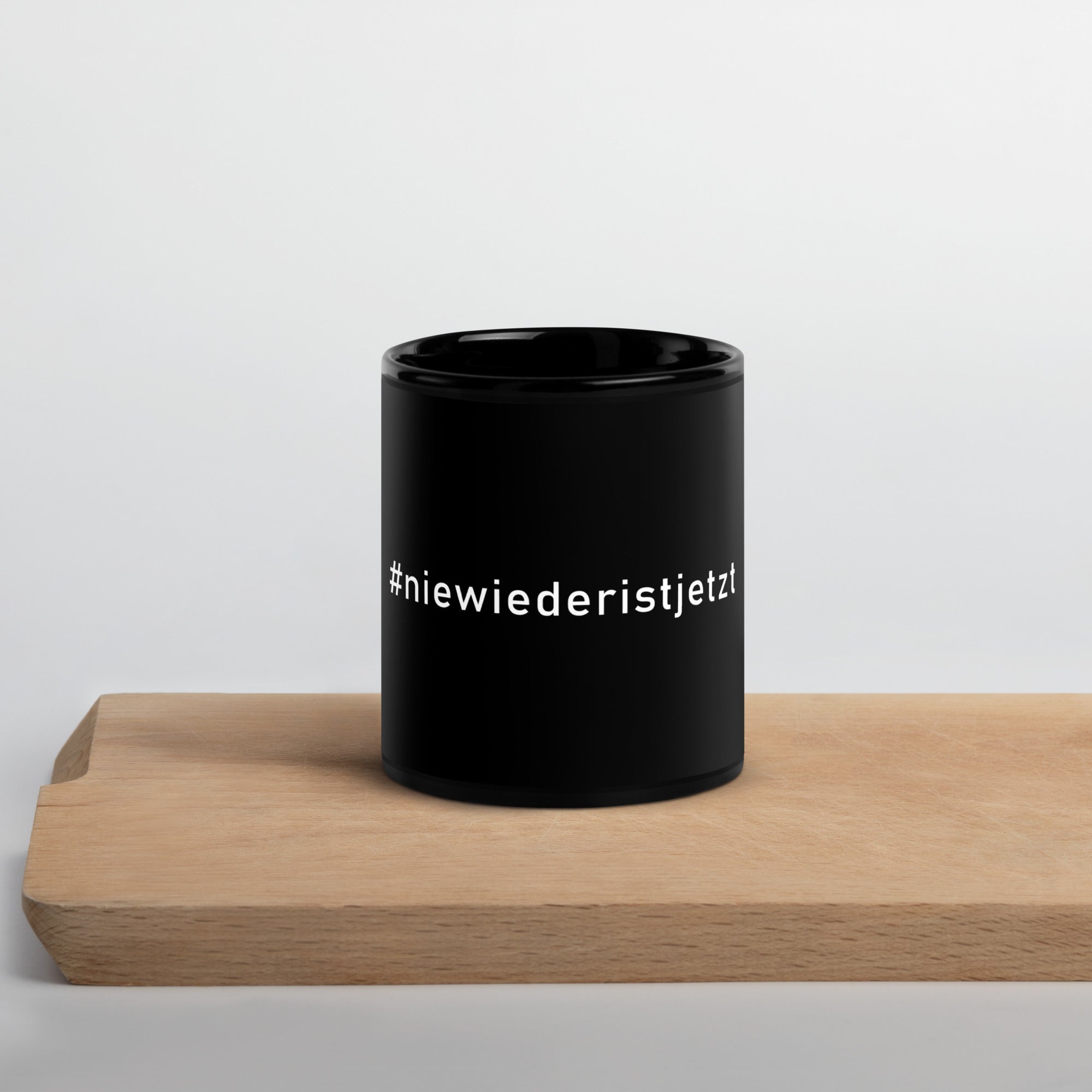 Schwarze Keramiktasse #NiewiederIstJetzt Margot Friedländer 11 oz spülmaschinenfest


