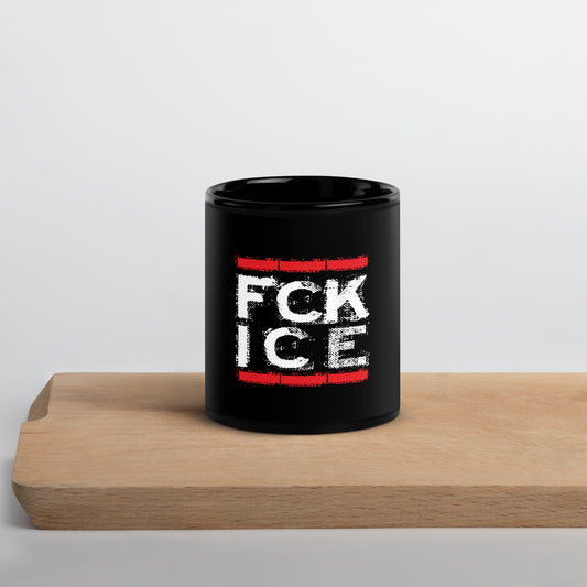 FCK ICE Tasse — Statement gegen Abschottung. Schwarze Keramiktasse, 11 oz & 15 oz, blei‑ und BPA‑frei, glänzende Glasur, spülmaschinen‑ und mikrowellenfest.