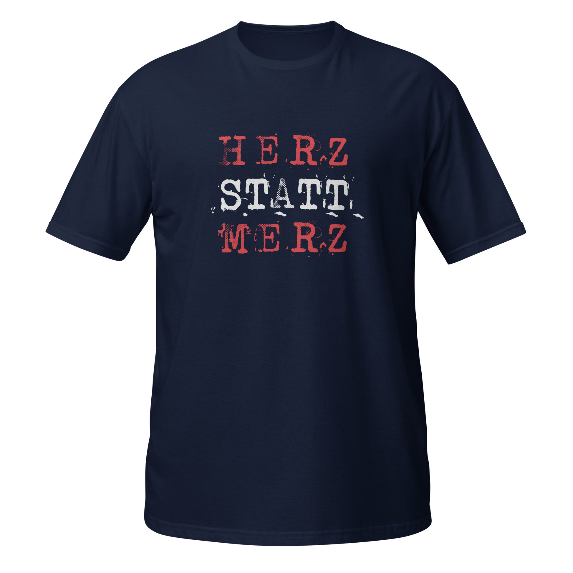 Navy T‑Shirt mit dem dreizeiligen Slogan „HERZ STATT MERZ“ in roter und weißer Distressed‑Typografie.

