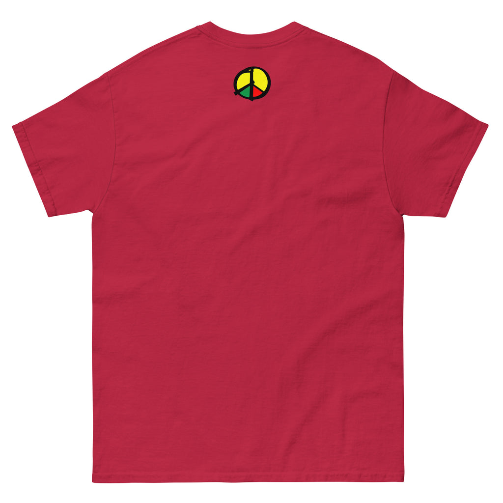 Unisex T‑Shirt mit Peace‑Symbol in Gelb, Grün und Rot und dem Schriftzug Make Peace Loud inkl. Rückenprint.