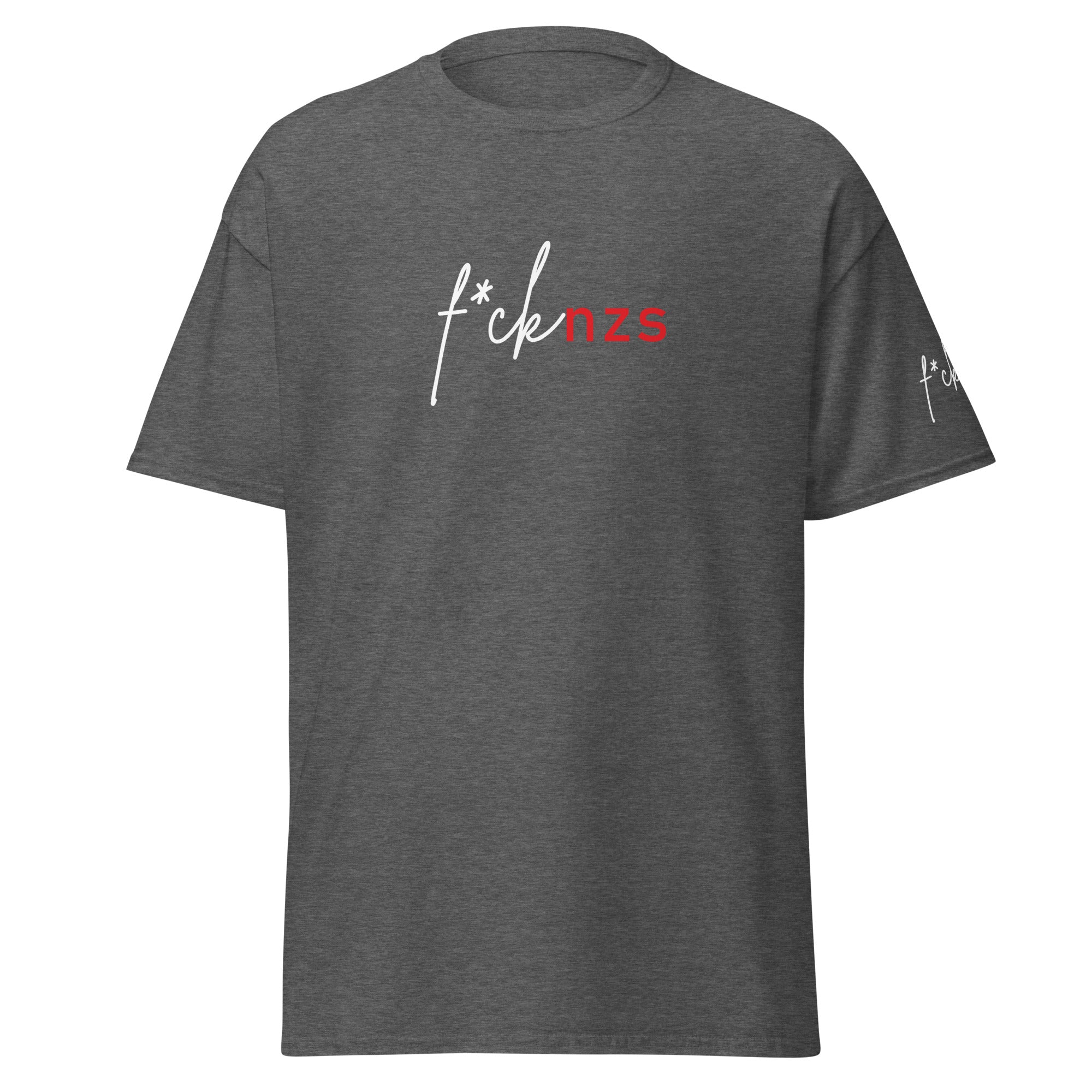 Graues Herren‑T‑Shirt mit weiß‑rotem f*cknzs Frontprint in stilisierter Typografie und zusätzlichem Ärmelprint in Weiß