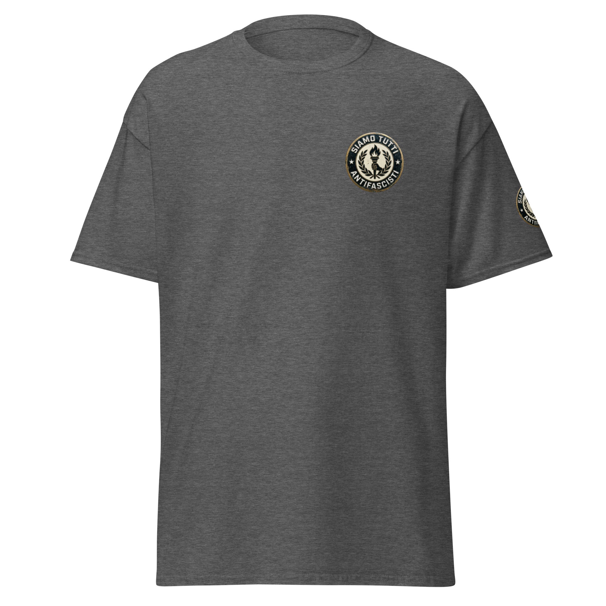 Hellgraues Unisex T‑Shirt mit rundem Fackel‑ und Lorbeerkranz‑Emblem und dem Schriftzug „Siamo Tutti Antifascisti“.