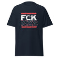 Navy Herren‑T‑Shirt mit weiß‑rotem FCK NZS Frontprint in distressed Typografie, Buchstaben als Zahlenbild mit roten Verbindungslinien.