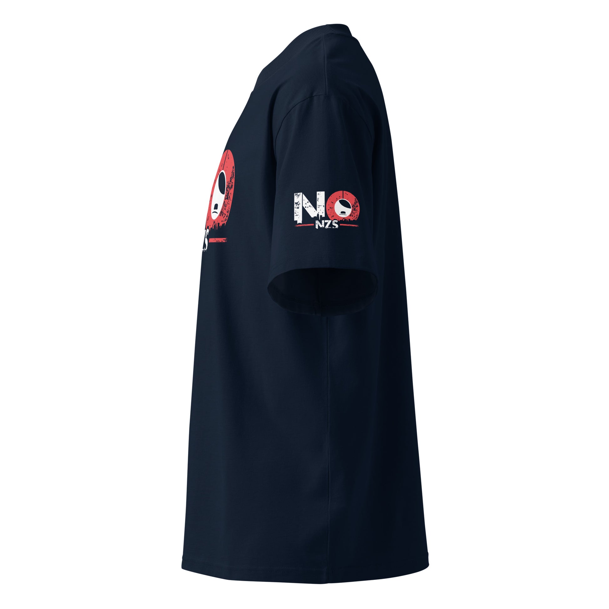 NO NZS Oversized Unisex Bio T Shirt Ärmelansicht mit großem NO NZS Print