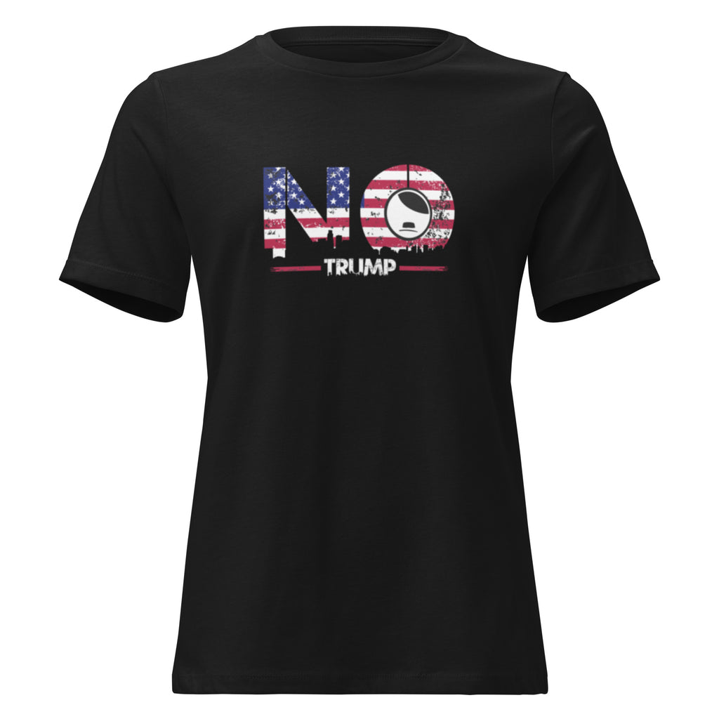 Frontansicht NO TRUMP Damen T Shirt mit dezentem Brustprint. Schwarz.

