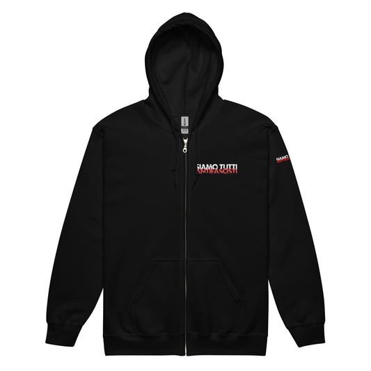 „Schwarzer Unisex-Zip-Hoodie mit weiß-rotem Aufdruck ‚SIAMO TUTTI ANTIFASCISTI‘ auf Brust und Ärmel, mit Kapuze und Fronttasche – politisches Statement gegen Faschismus.“